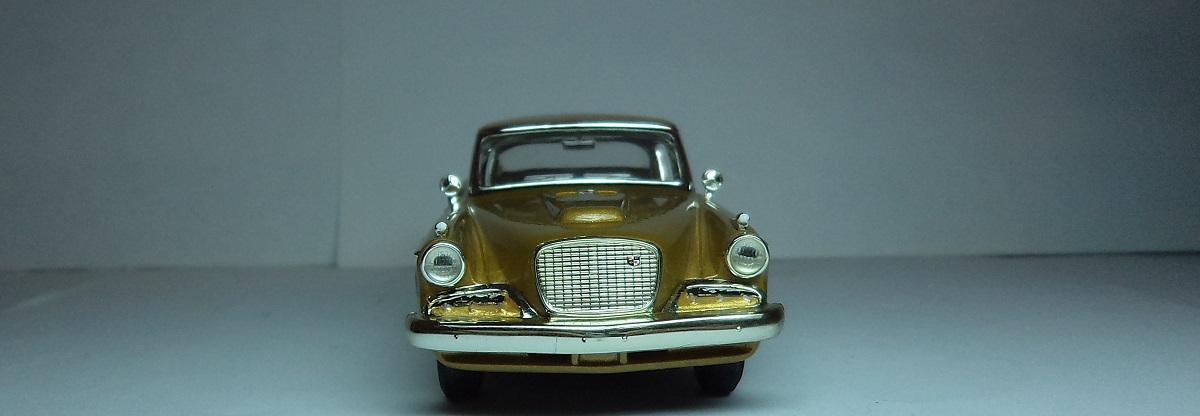 Studebaker Golden Hawk (1)