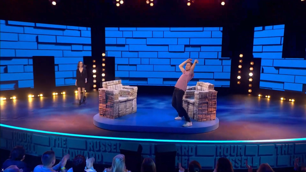 11.22 - 23.00.00 - The Russell Howard Hour. New & Exclusive. Russell ....mts_snapshot_00.45.06.366