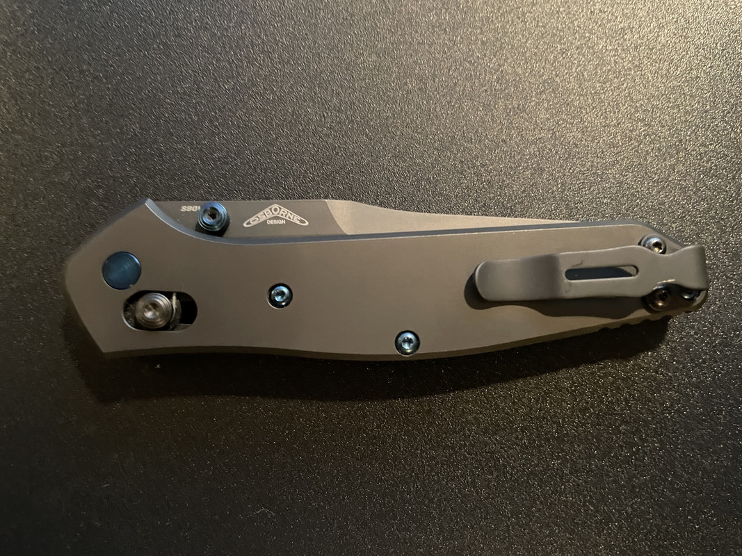 7EACCCC5-1C48-4050-A8B1-DF1685752707