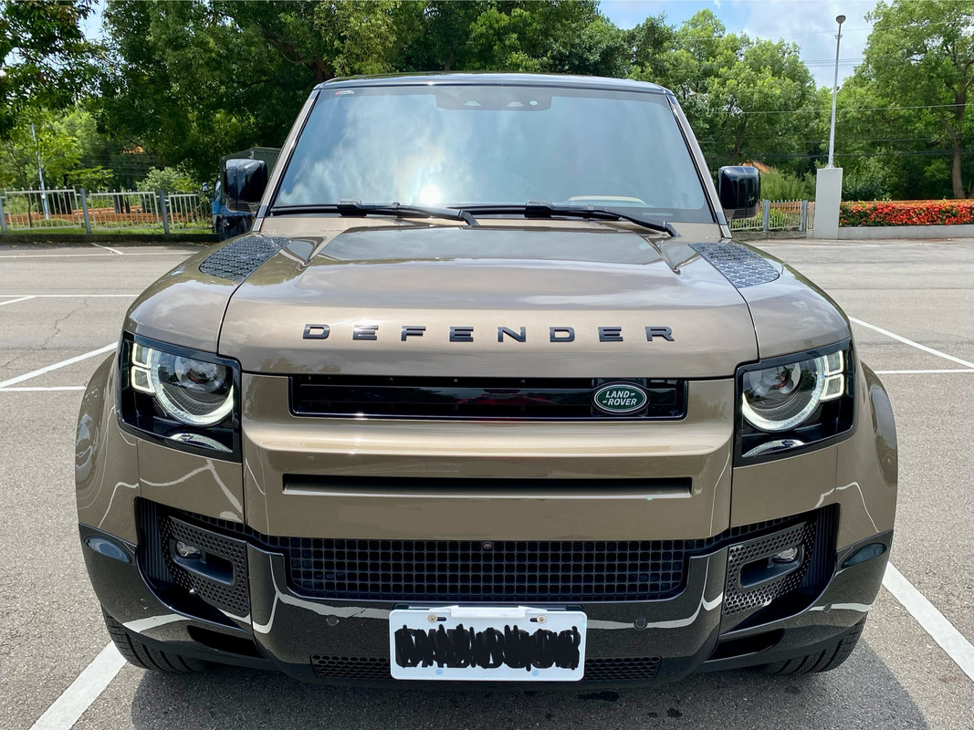 [閒聊] 路虎衛士 DEFENDER 新車貼 3M 極透隔熱紙