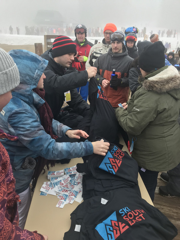 0A09989A-8C82-4A58-9A71-3B61ECD93925