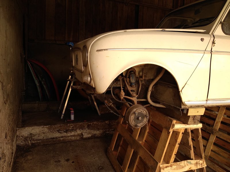 avant sans roue ni pare-choc