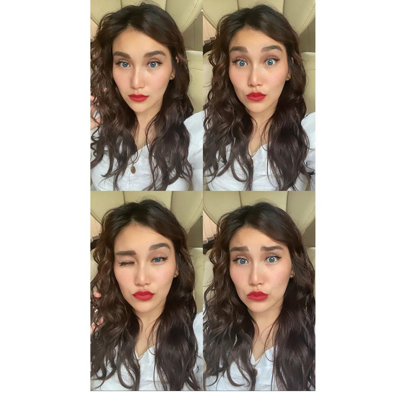 Penampilan seksi Ayu Ting Ting 