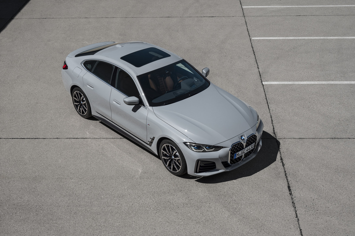 P90424600_highRes_the-all-new-bmw-430i