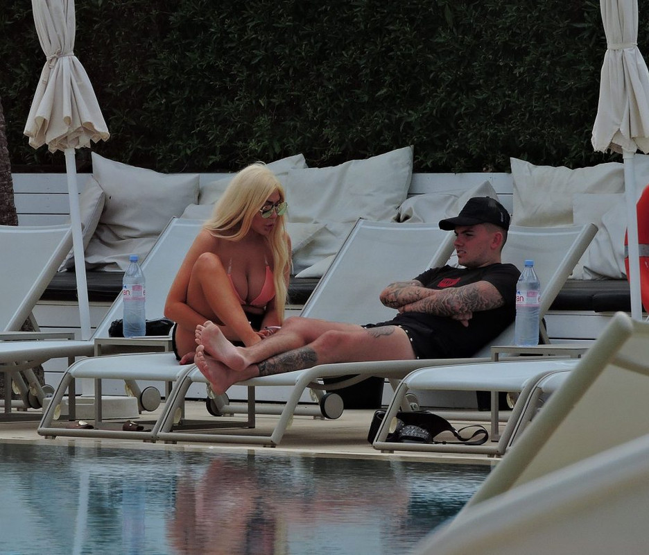 Chloe-Ferry-upskirtSTARS.com- (24)