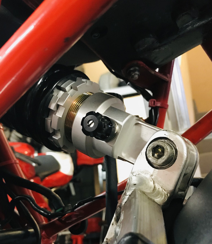 E8FCFD03-6272-438A-8F32-341C6FA2733E