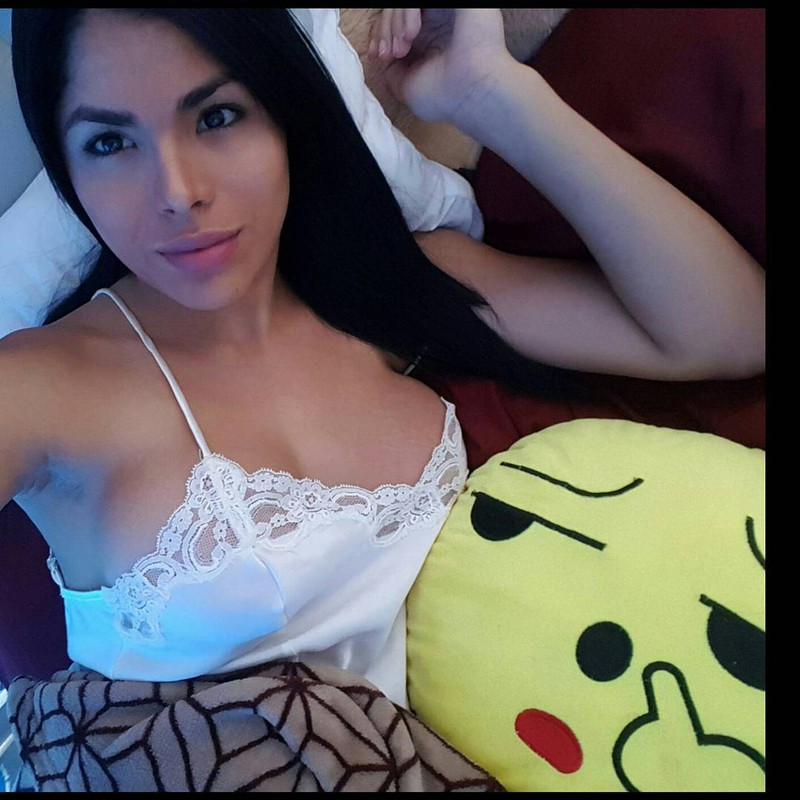 Gabriela 35830871131 dentista de Caracas