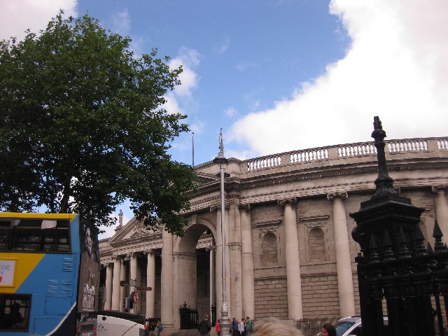 4 días en Dublín - Blogs de Irlanda - Segundo día: Trinity College-Dublinia-Catedrales-S.Stephens Green-Merrion Square (1)