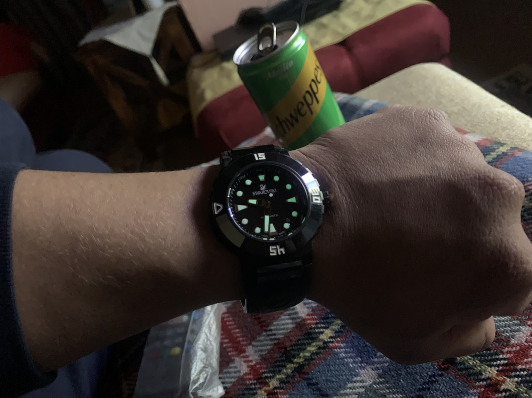 7EF9EDFB-2FD7-4DF1-B923-6C6810EB7B01