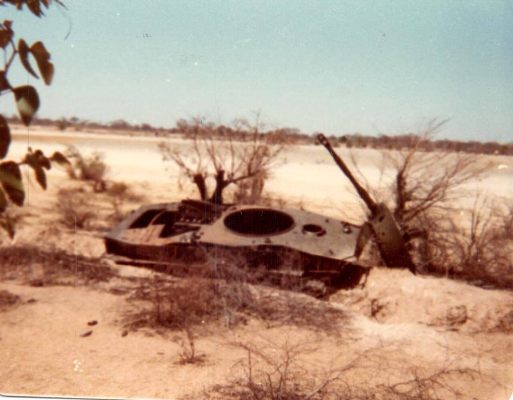 PT-76-B-Cunene-19810824.jpg