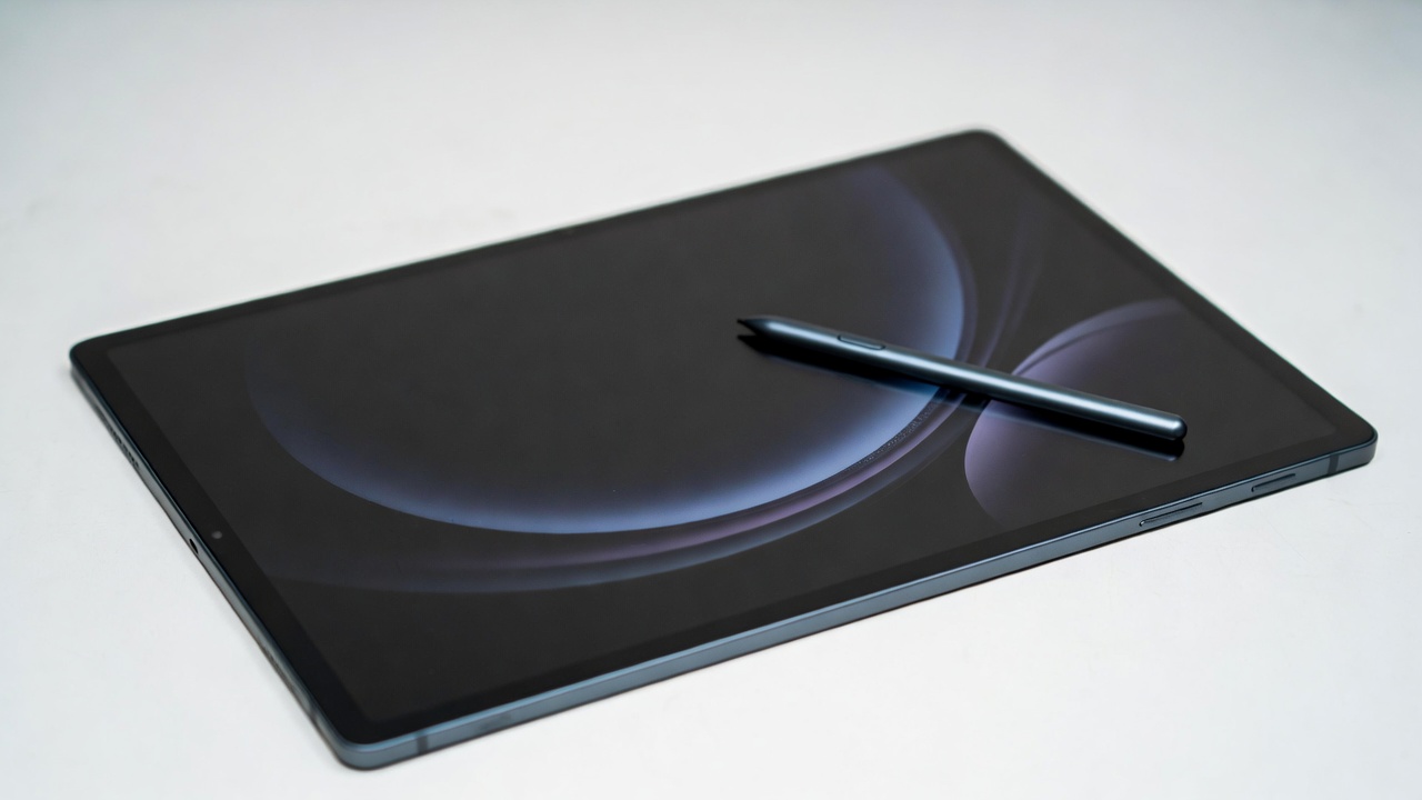 Samsung Galaxy Tab S11 Ultra displayed alongside its included S Pen stylus for drawing