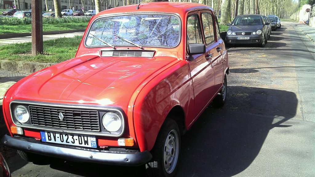 459509_381065785259918_1878582816_o