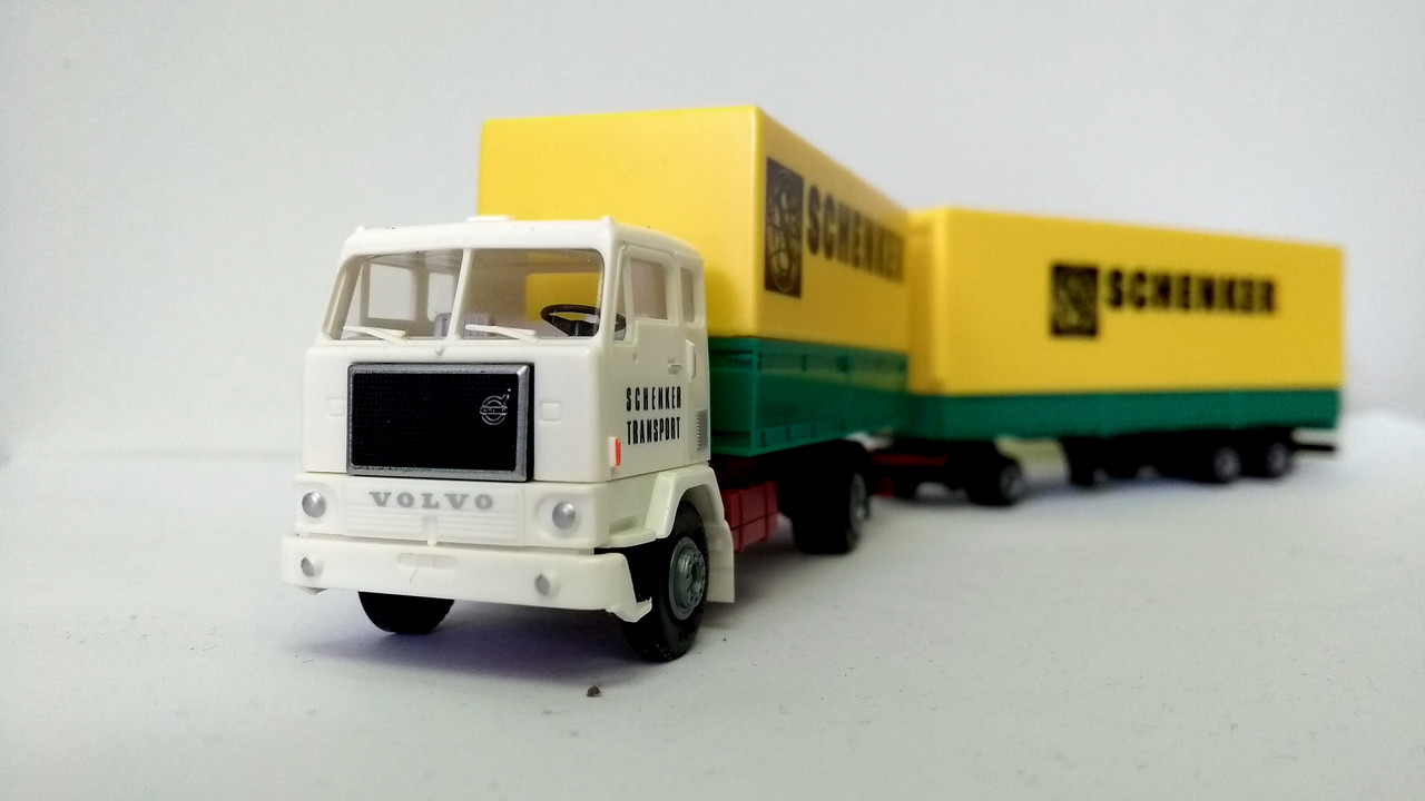 Mach (2641)