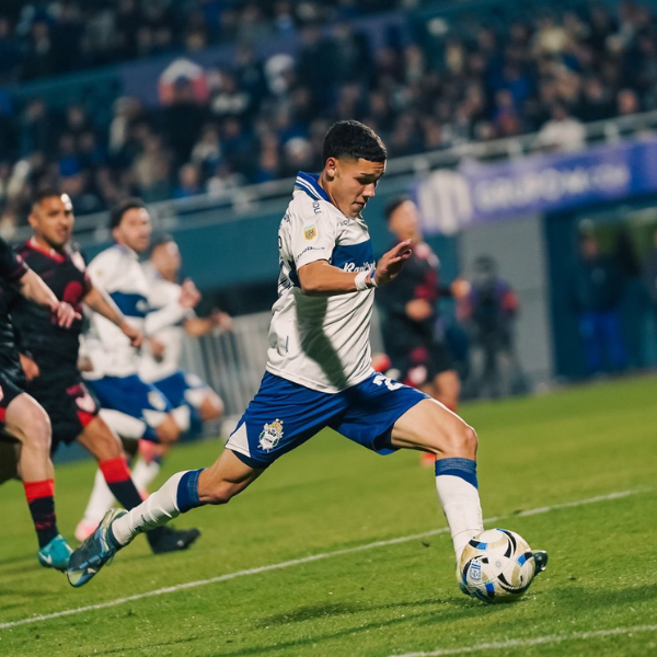 Gimnasia arrancó con una derrota en el Clausura