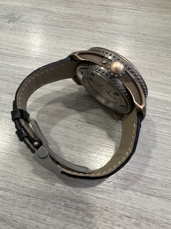 42C084A9-0EE7-4719-B34F-2B500FF28C73