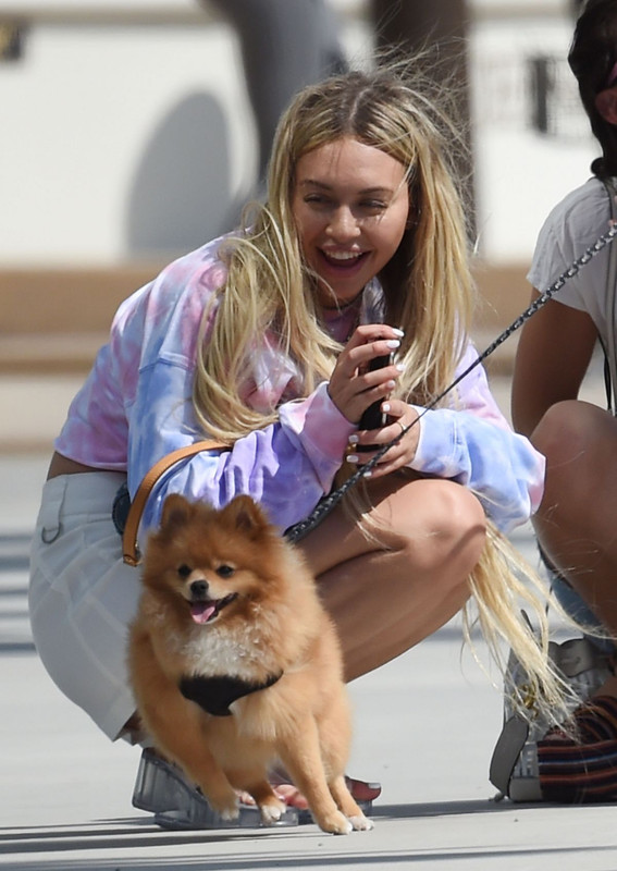 corinne-olympios-out-and-about-in-los-angeles-08-12-2019-9