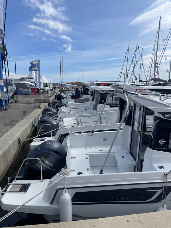 D5243364-7EE8-468C-A246-F5EAE6443C1D