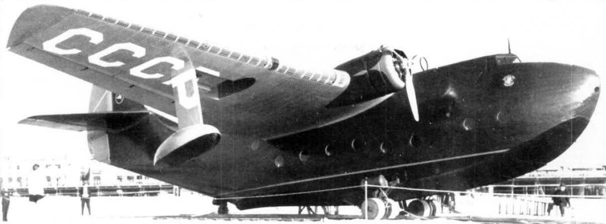 Douglas XB-195 DB-2. Hidroavión de transporte, enlace y bombardero