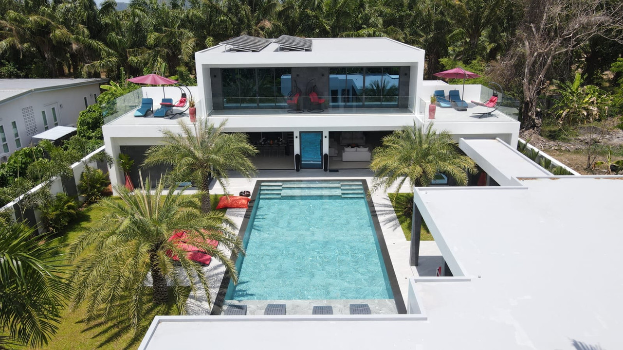 villa 5 bedrooms rawai