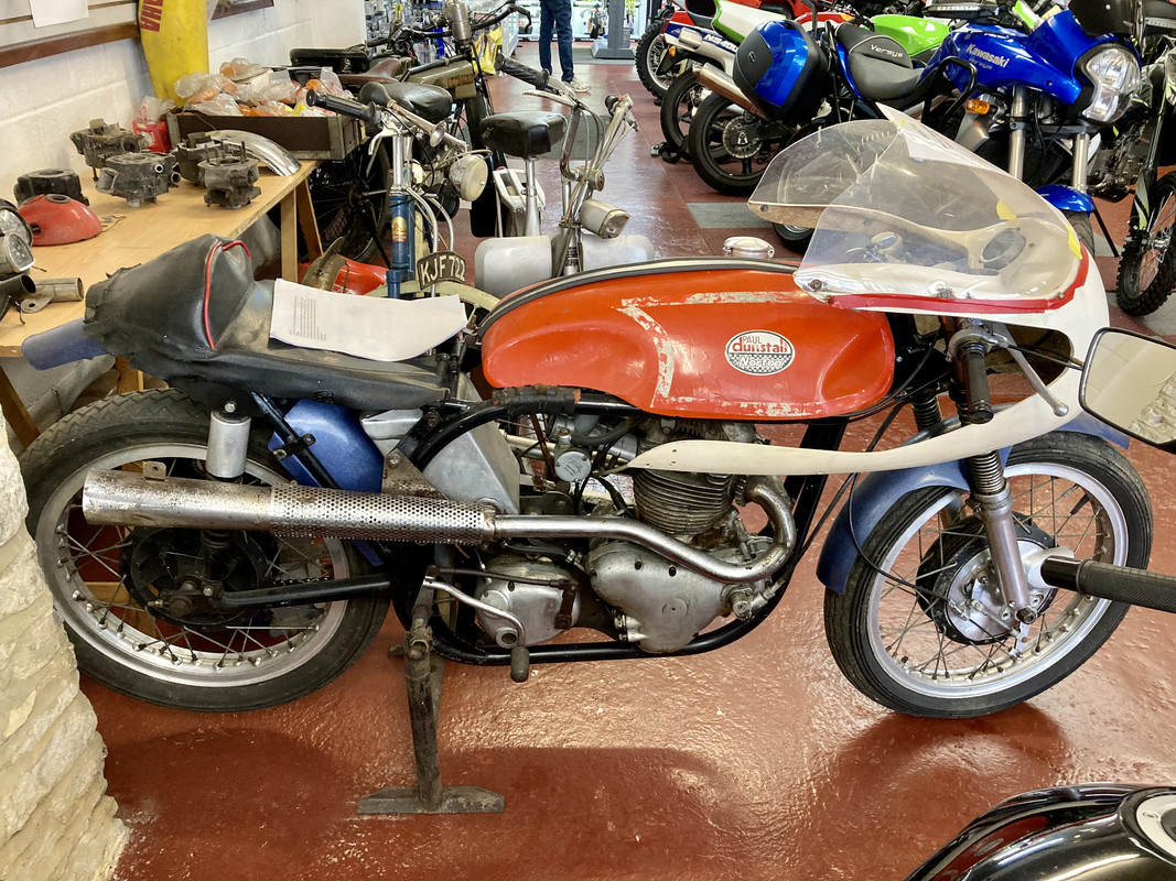 81B3F242-9CED-4C43-A005-40B89625F88F