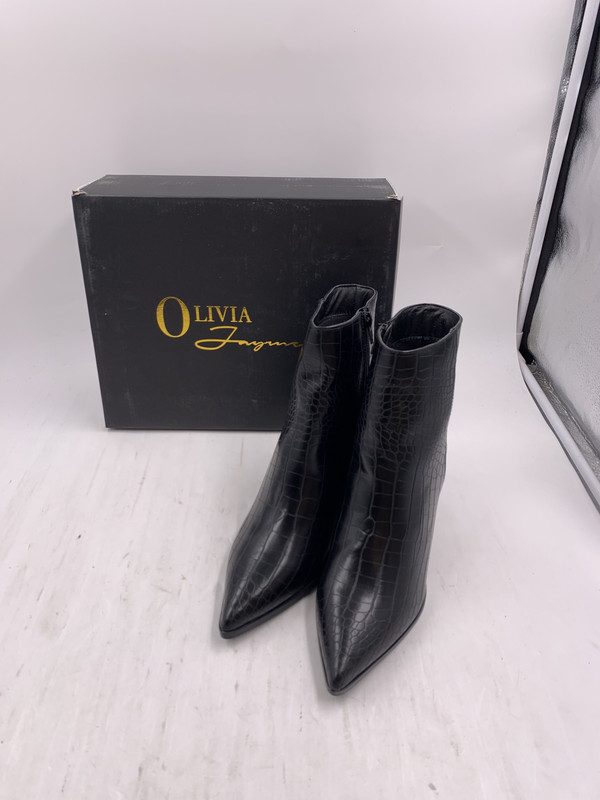 OLIVIA FARGIANO CROCODILE BLACK BOOTS SIZE 8 1/2