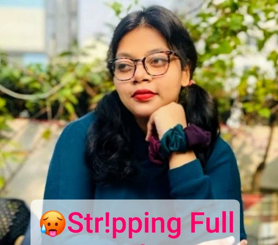 Hot indian girl flashing her boobs exclusive