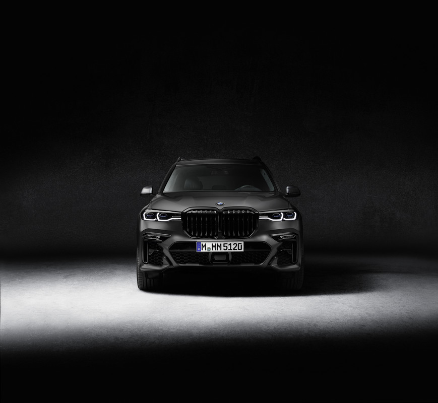 P90386154_highRes_bmw-x7-edition-dark-