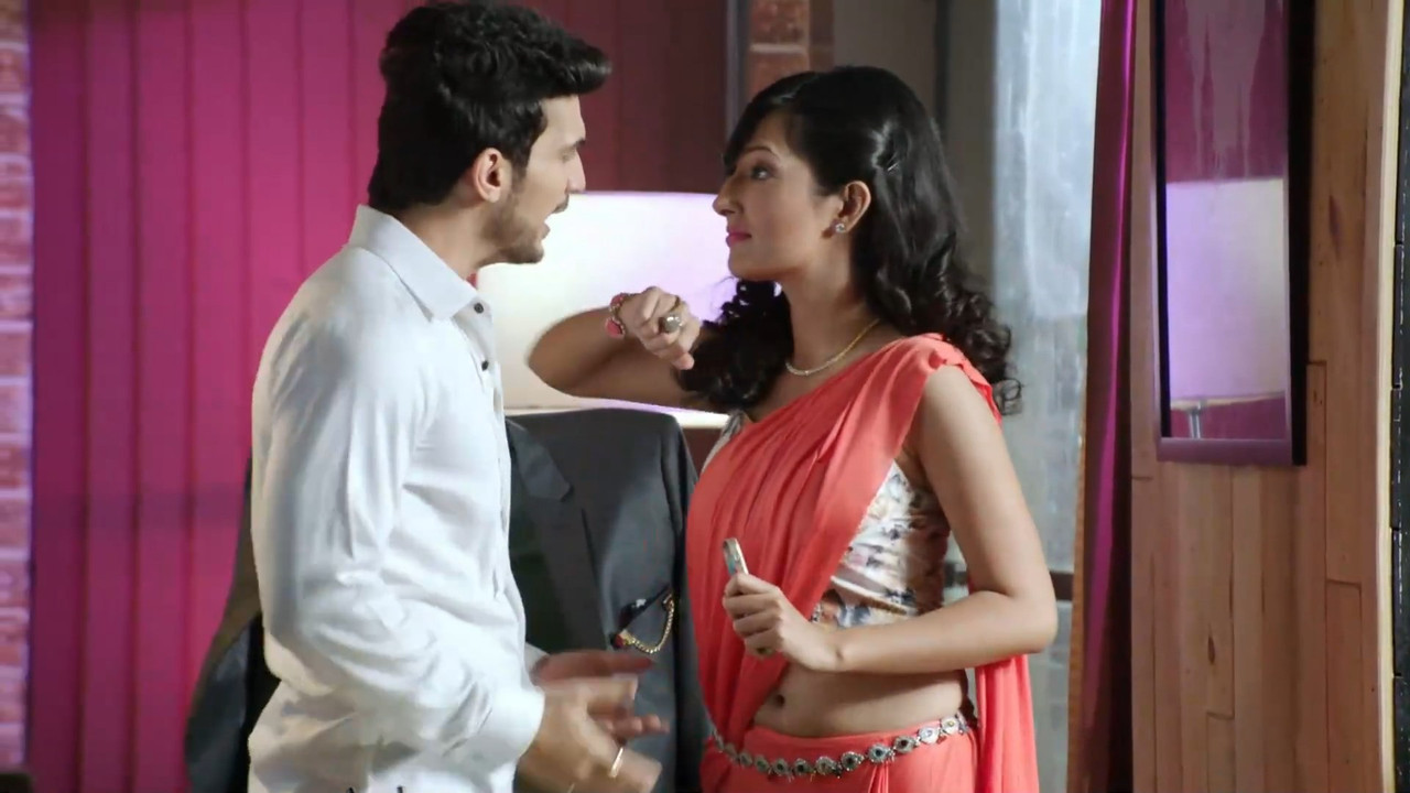 Cute Girl open navel from naagin.mkv_snapshot_00.13.964