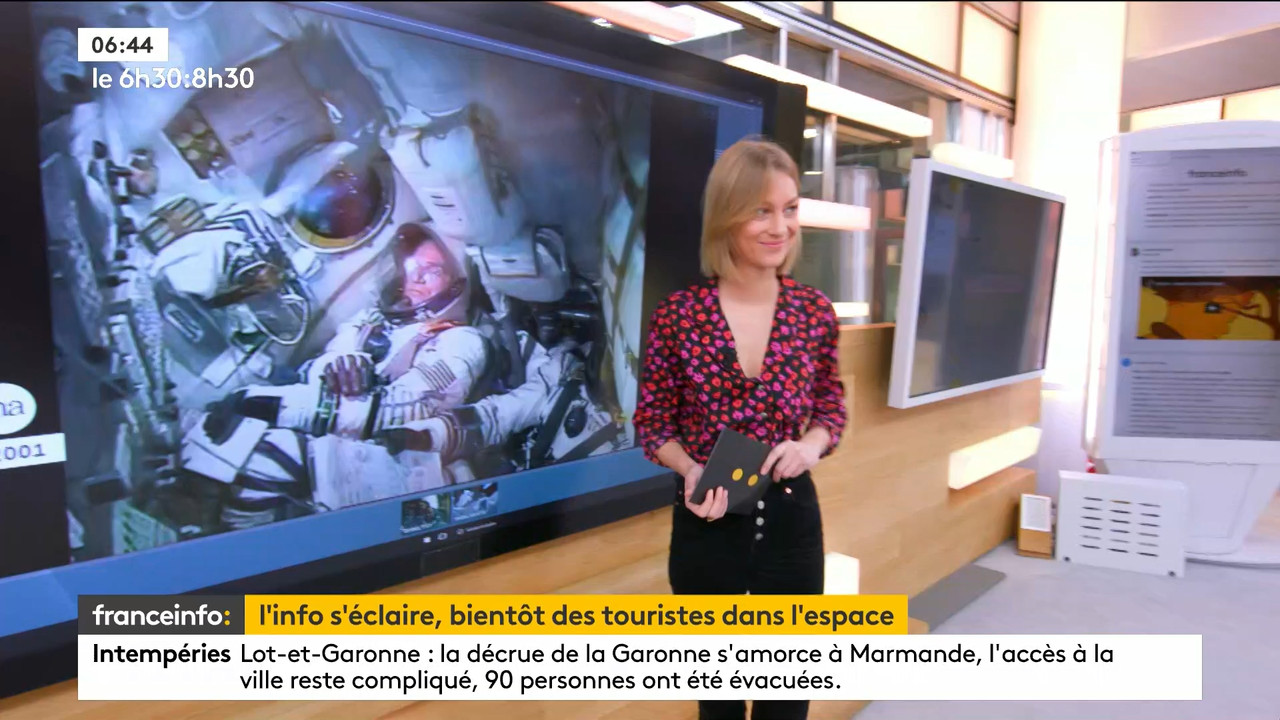 02.04 - 05.29.00 - Le 6h30 9h30. Entre JT, chroniques, invités et rev....ts_snapshot_26.14.995
