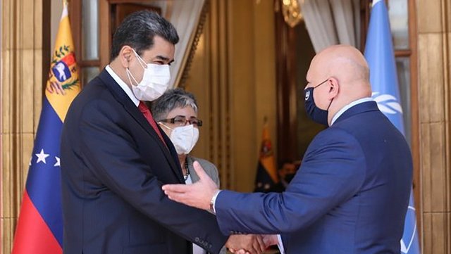 Maduro sostuvo reunión con el fiscal de la Corte Penal Internacional Maduro sostuvo reunión con el fiscal de la Corte Penal Internacional