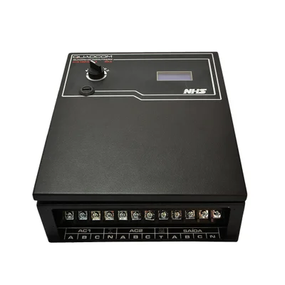 Quadro NHS QuadCom 100A vista frontal