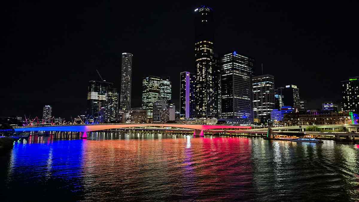 Victoria Bridge