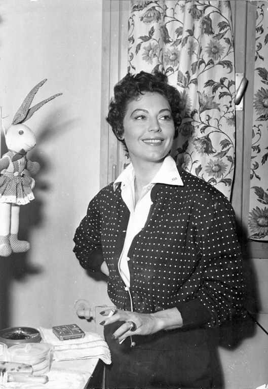 Ava Gardner h51