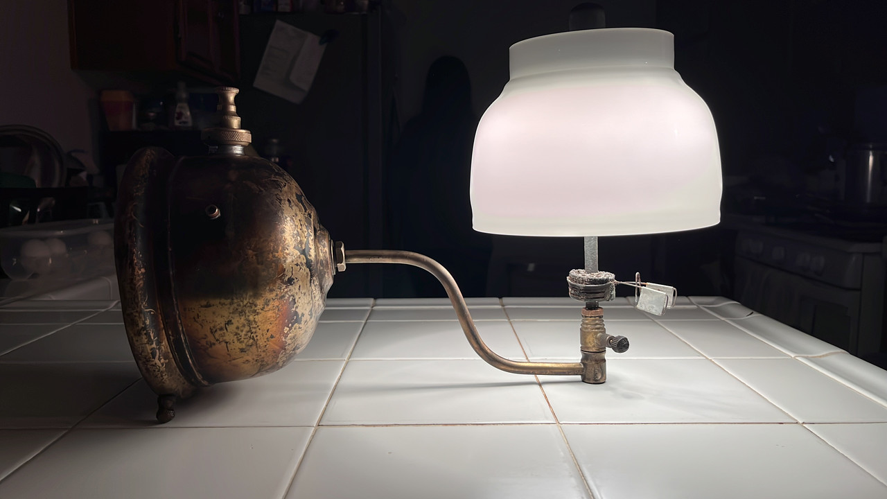 33D9E489-2111-4881-8966-0686BFFD8A6A