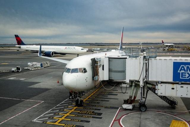 [Image: plane-696x464.jpg]