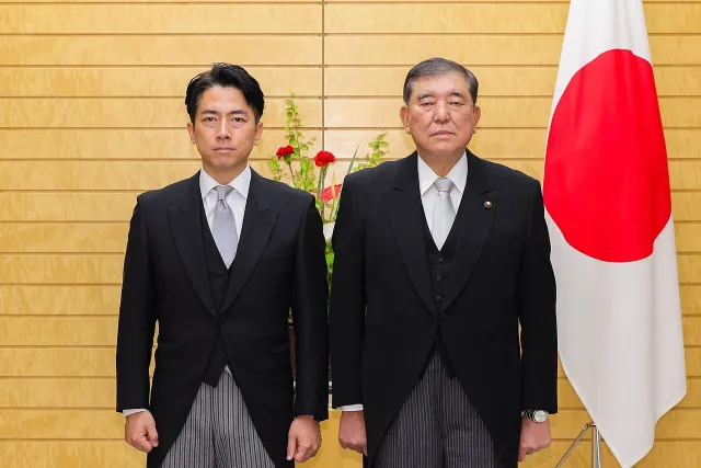 1280px-Shinjiro-Koizumi-and-Shig