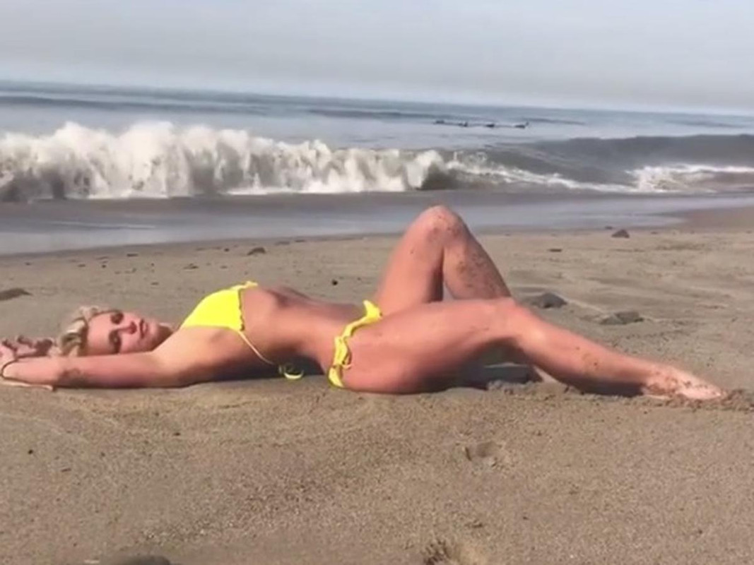 Britney Spears sorprende con fotos al lado de la playa