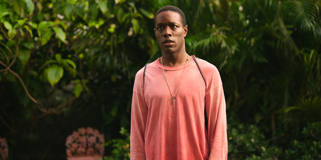 Bad.Monkey.S01E02.A.Hundred.Bucks.Says.You.Won’t.2160p.10bit.ATVP.WEB-DL.DDP5.1.HEVC-Vyndros.mkv_sna