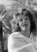 corinne-calvet-b07