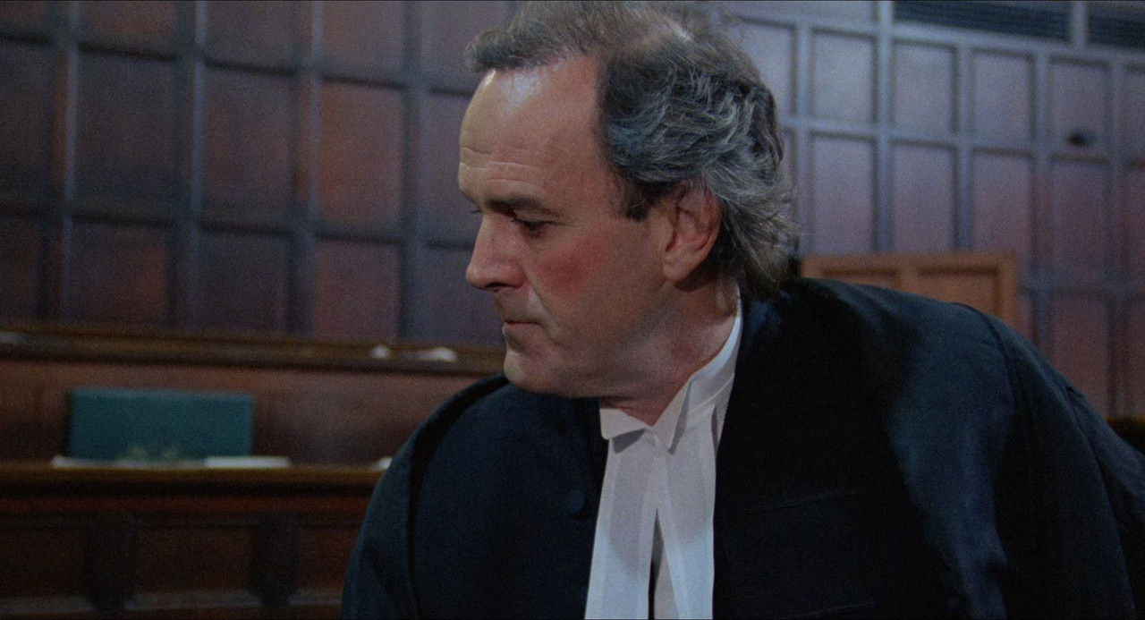 A Fish Called Wanda 1988 RM4K.mkv_snapshot_01.30.30_[2017.12.06_