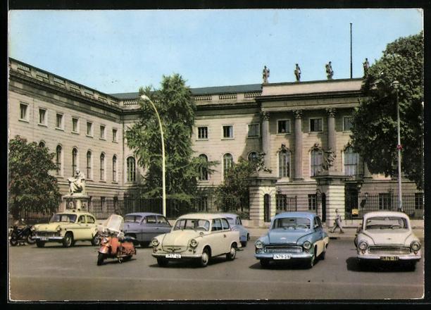 AK Berlin Humboldt Universitaet Automobil Trabant und Wartburg