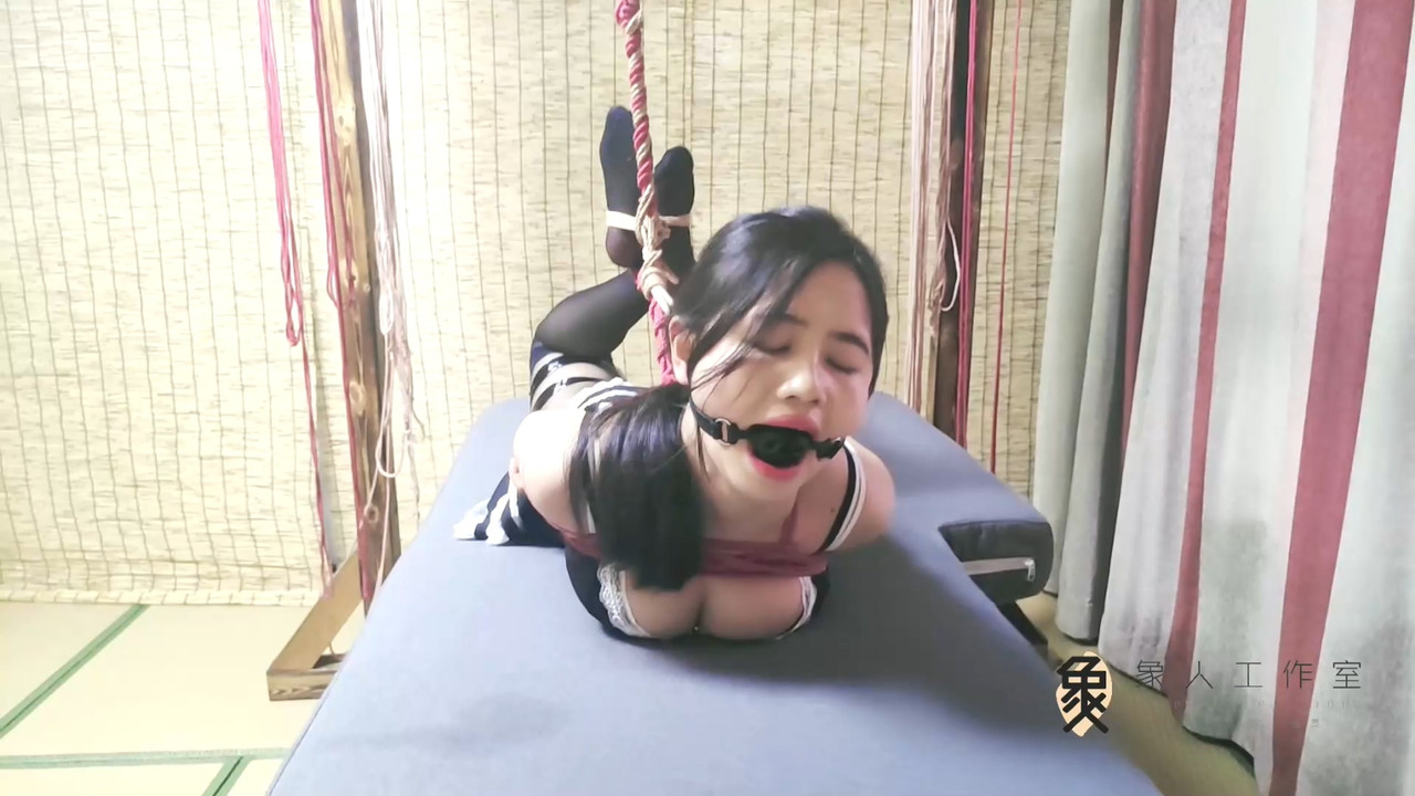 象人原创 定拍小0女仆黑丝.mp4_20210526_085644.948