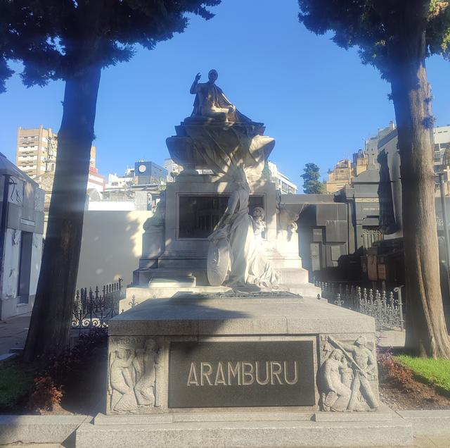 CEMENTERIO LA RECOLETA. BUENOS AIRES - ARGENTINA INFINITA II/ TORRES DEL PAINE (15)