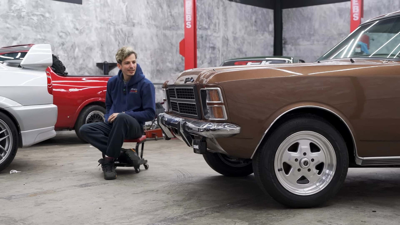 Gambiarra Sobre Rodas: A Karavan Brasileira que Invadiu o SEMA 2025 e Provou que o Jeitinho Ganha de Muscle Car