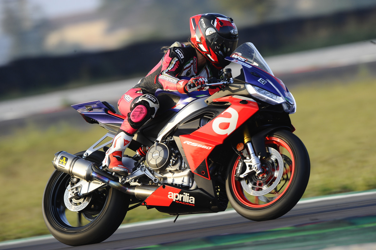 6B08FA87-8B85-4920-8D79-A88F3442D647