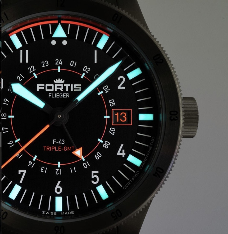 30702716-F02C-4227-BEE1-6199403BC9FC