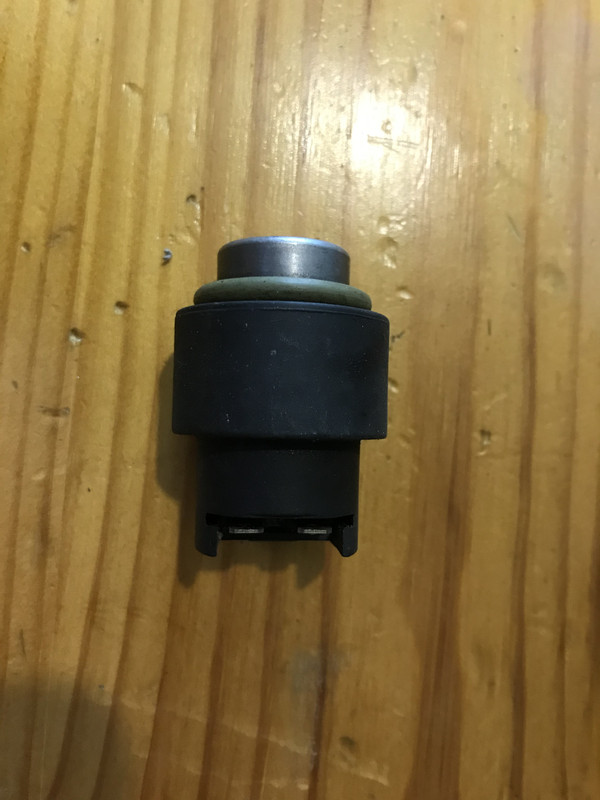 2FEF75B5-9CF9-4736-837A-0ABDE2721E80