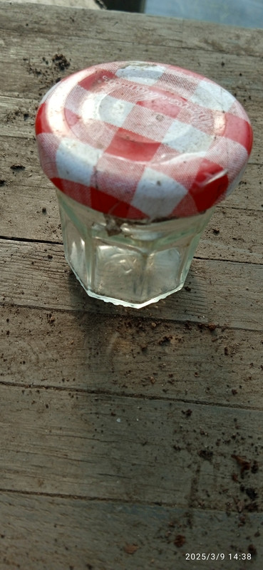 422
