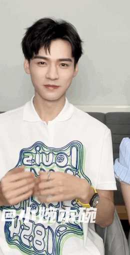 eba42f19ly1hg9f9n6drcg20780e6qv5.gif