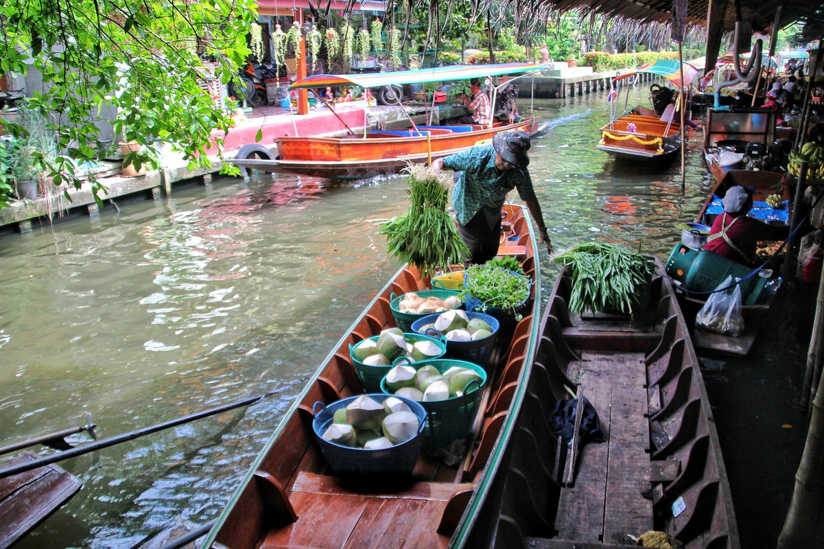 multi-floating-market-bangkok.jpg